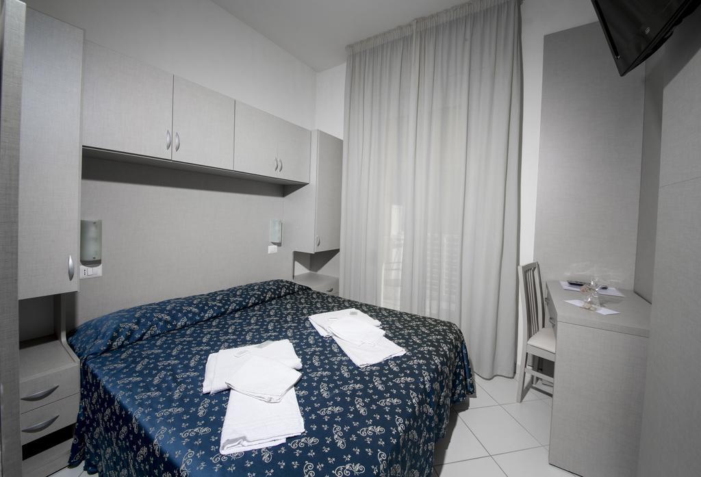 Hotel Sissi Rivazzurra Di Rimini Exterior photo